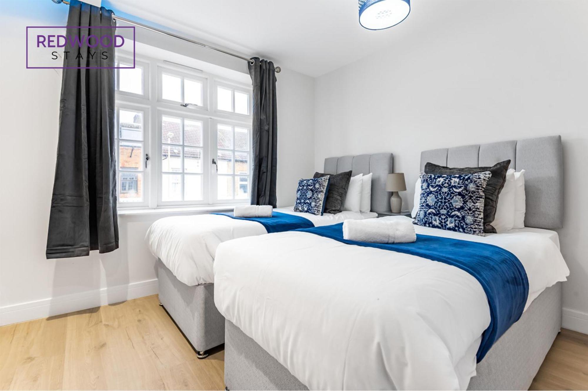 1 Bed 1 Bath Town Center Apartments For Corporates & Contractors, Wifi, Netflix And Parking On Selected Units By Redwood Stays Aldershot Εξωτερικό φωτογραφία
