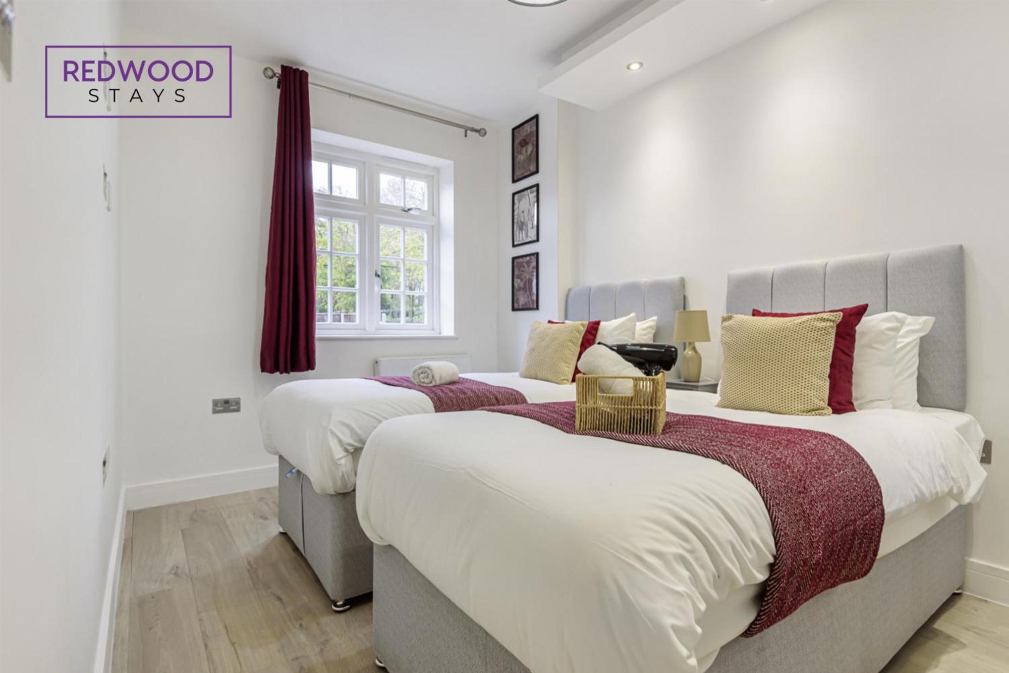 1 Bed 1 Bath Town Center Apartments For Corporates & Contractors, Wifi, Netflix And Parking On Selected Units By Redwood Stays Aldershot Εξωτερικό φωτογραφία