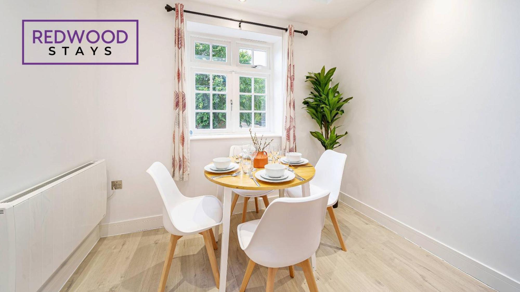 1 Bed 1 Bath Town Center Apartments For Corporates & Contractors, Wifi, Netflix And Parking On Selected Units By Redwood Stays Aldershot Εξωτερικό φωτογραφία